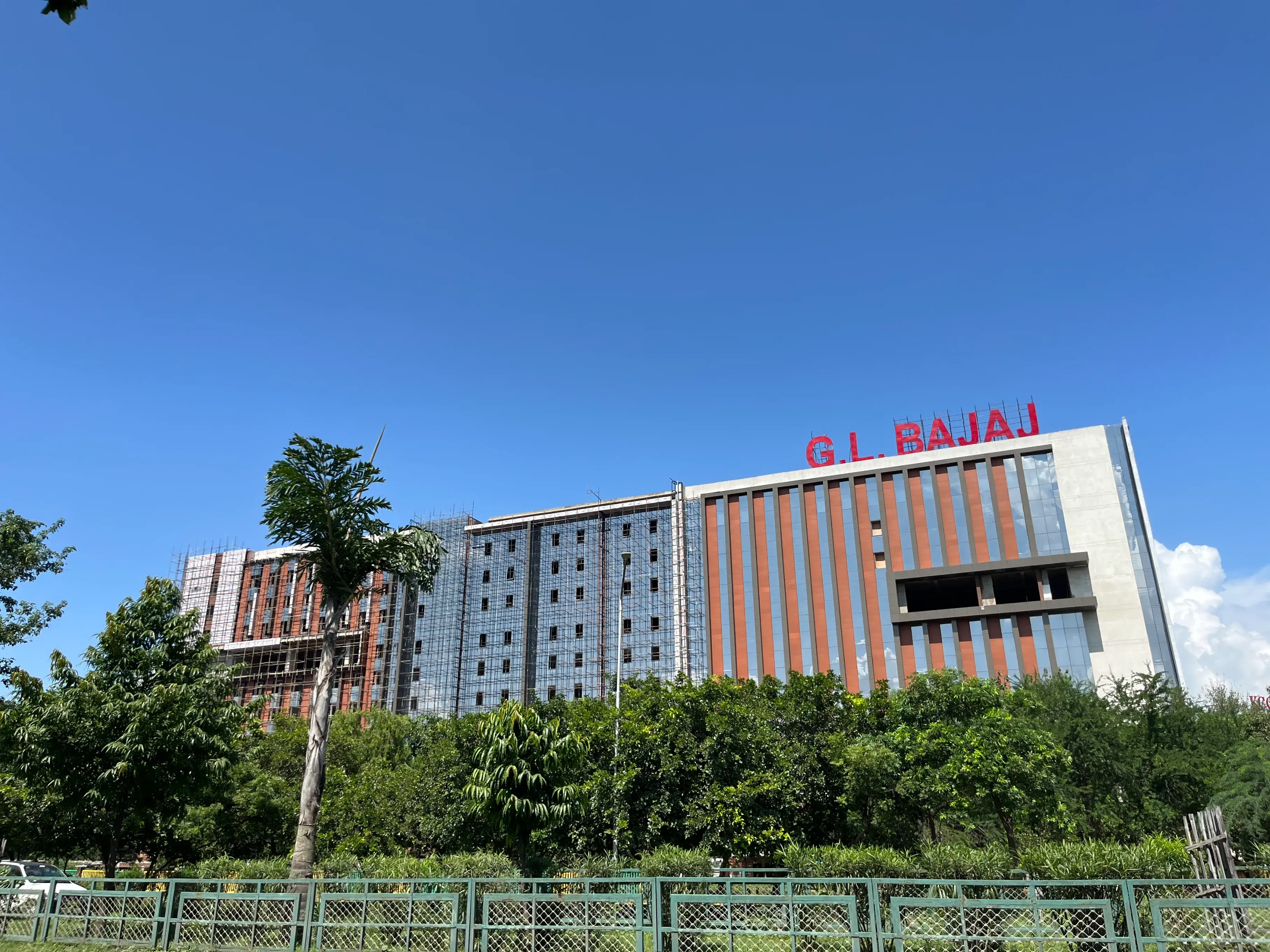 GL Bajaj Academic building photo 5